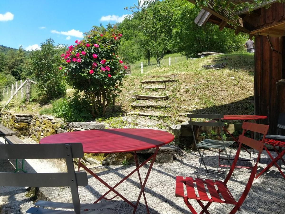 Hotel Les Repaires Nans-sous-Sainte-Anne Zewnętrze zdjęcie