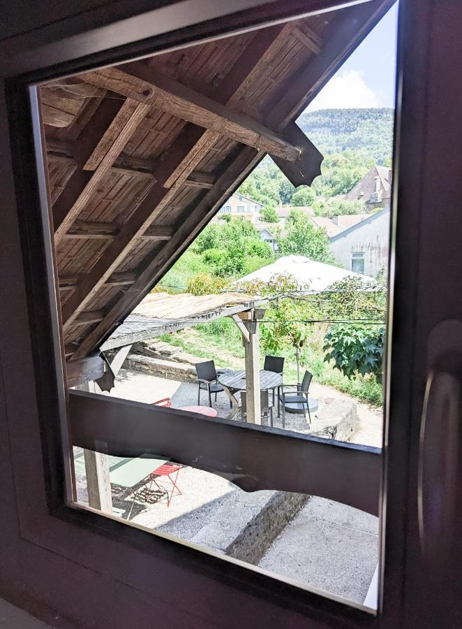 Hotel Les Repaires Nans-sous-Sainte-Anne Zewnętrze zdjęcie